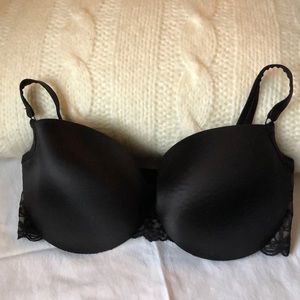 Black demi Cacique bra